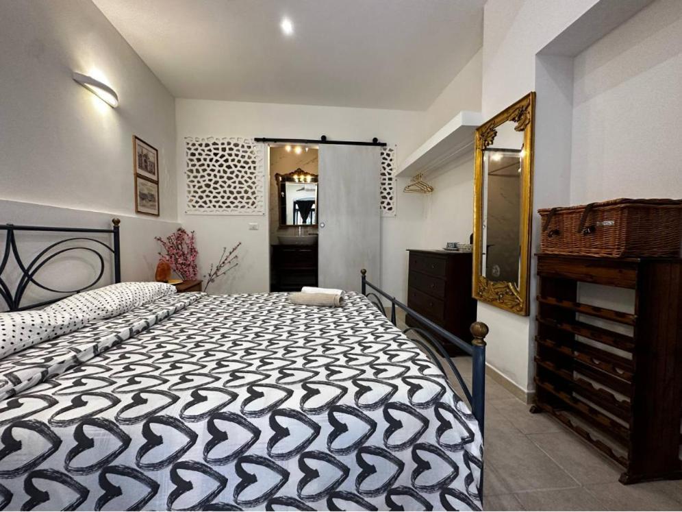 Enchanting Room In Bari Old Town Екстер'єр фото