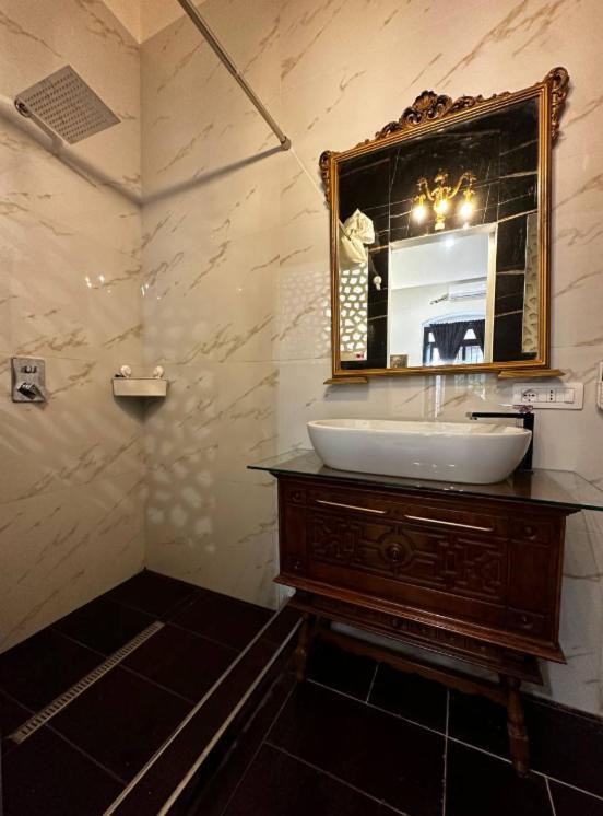 Enchanting Room In Bari Old Town Екстер'єр фото