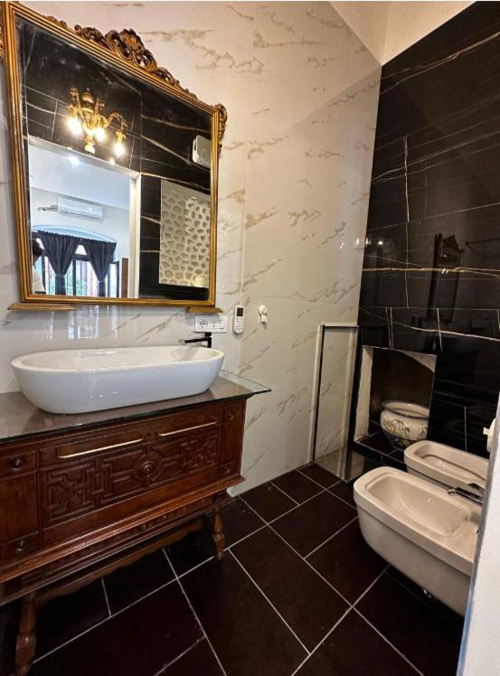 Enchanting Room In Bari Old Town Екстер'єр фото